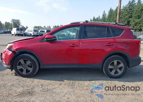2015 Toyota Rav4 Xle z USA, uszkodzony, nr VIN 2T3RFREV8FW359003
